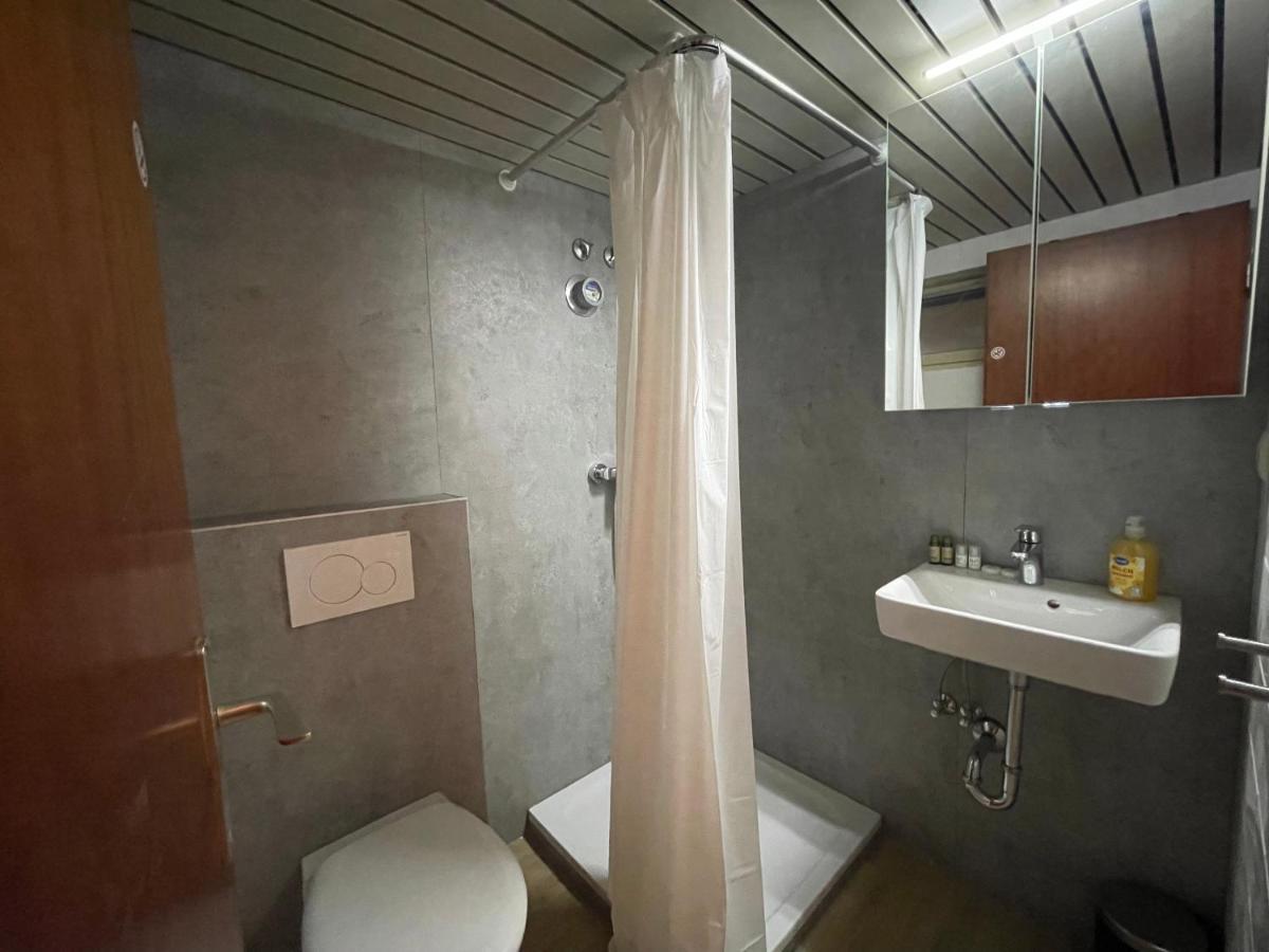 Stadtnahe Wohnung Mit Terrasse Höchberg Esterno foto