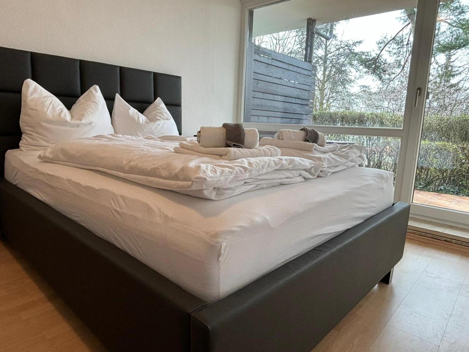 Stadtnahe Wohnung Mit Terrasse Höchberg Esterno foto
